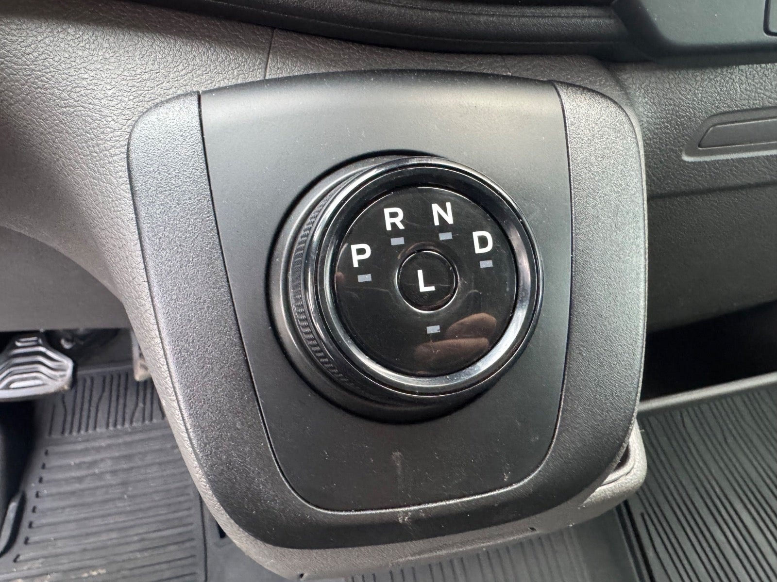 Ford E-Transit 350 L2 Van til salg hos Nabilli