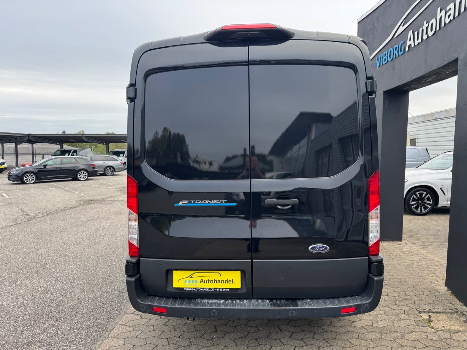 Ford E-Transit 350 L2 Van til salg hos Nabilli