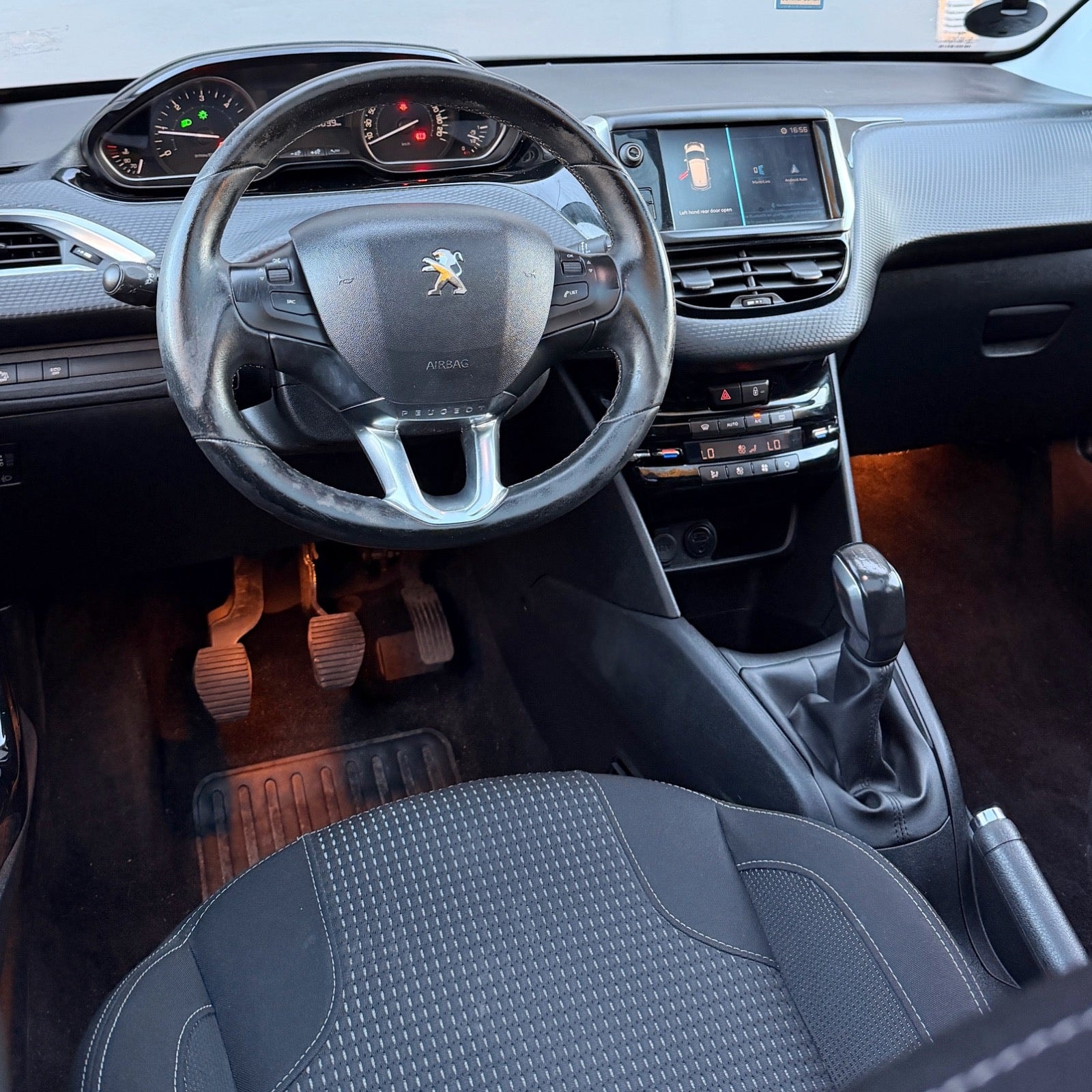 Peugeot 208 til salg hos Nabilli