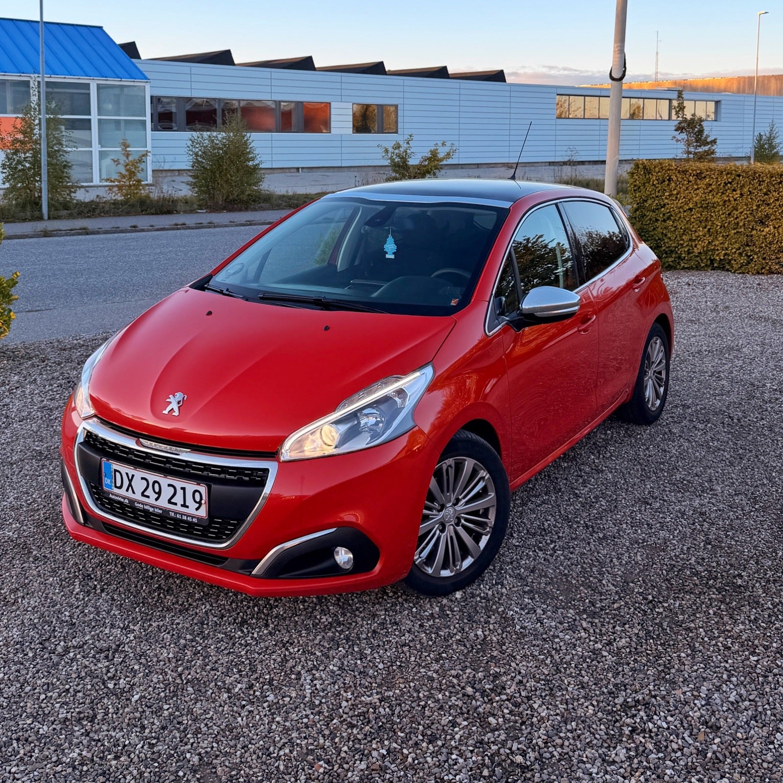 Peugeot 208 til salg hos Nabilli