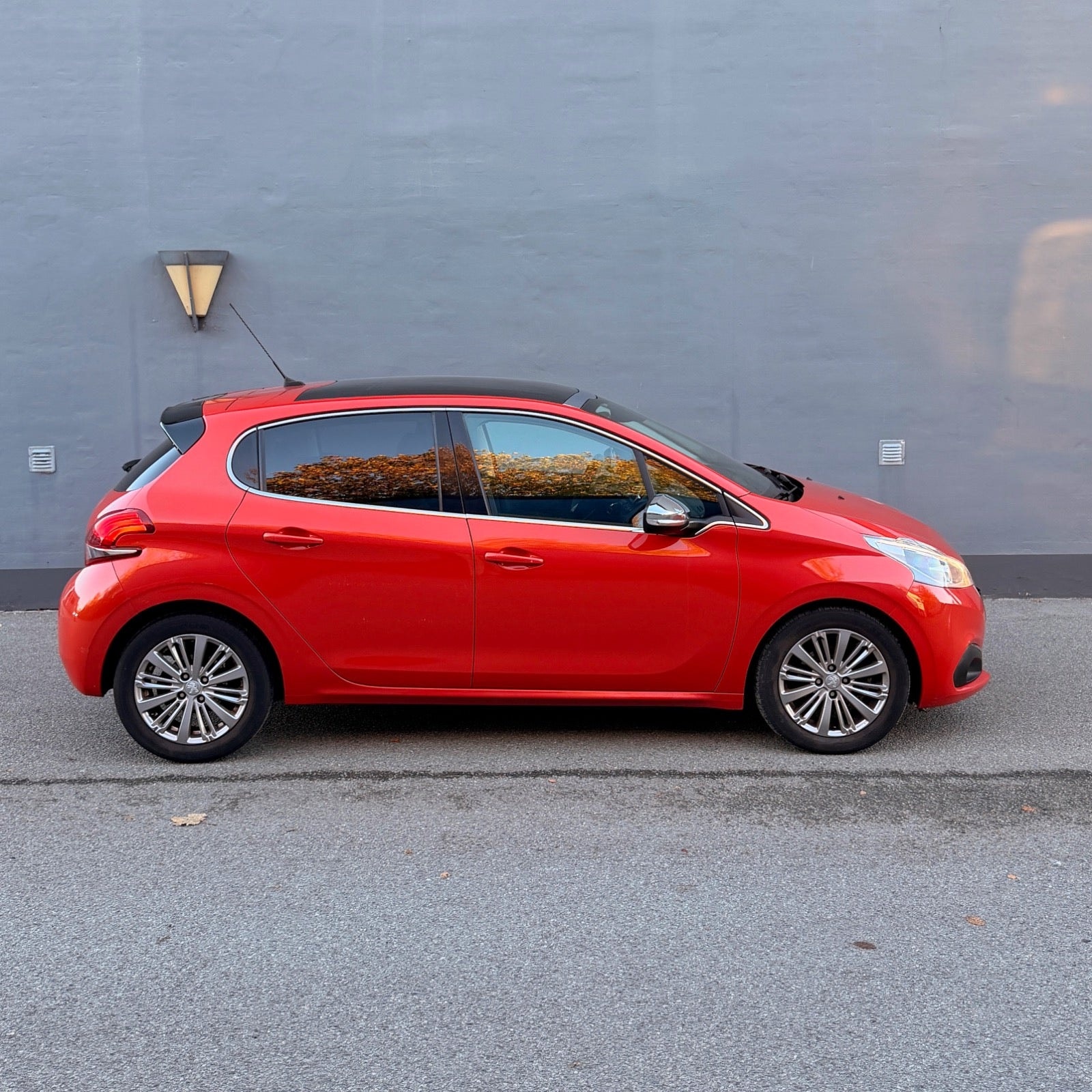 Peugeot 208 til salg hos Nabilli