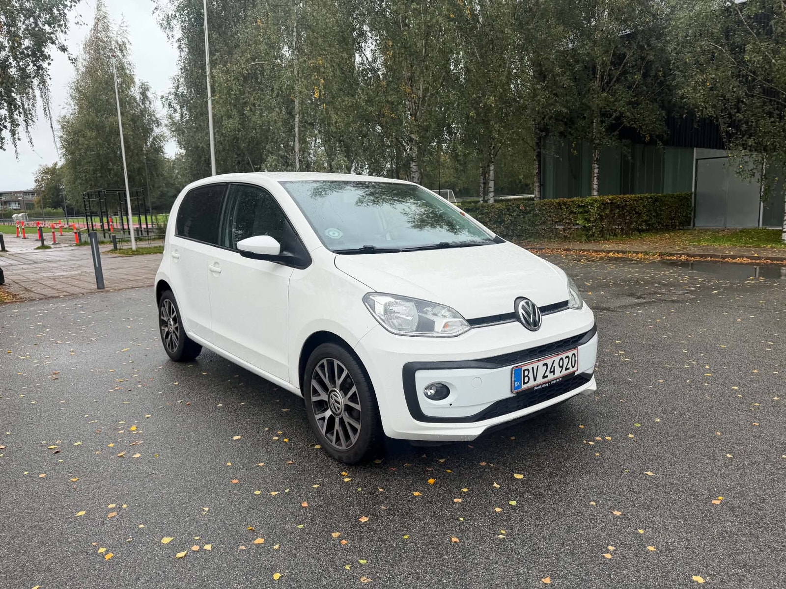 VW UP! til salg hos Nabilli