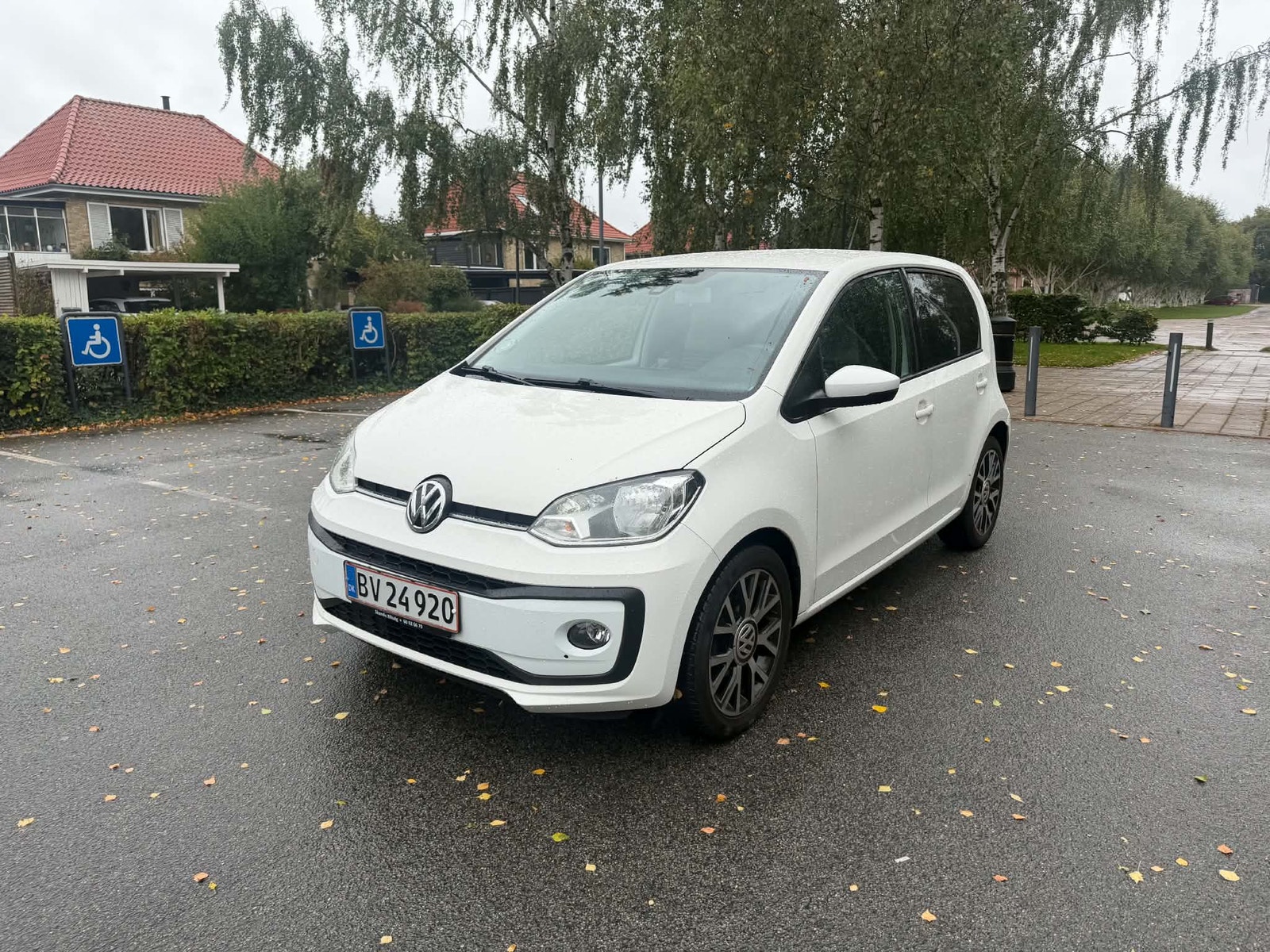 VW UP! til salg hos Nabilli
