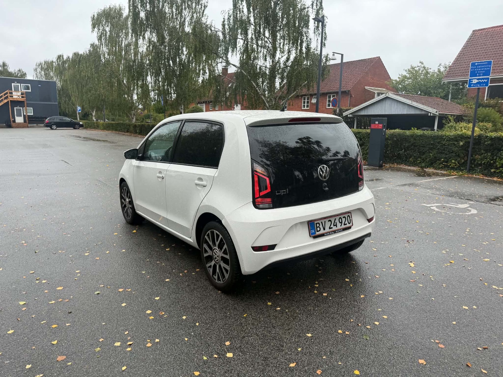 VW UP! til salg hos Nabilli