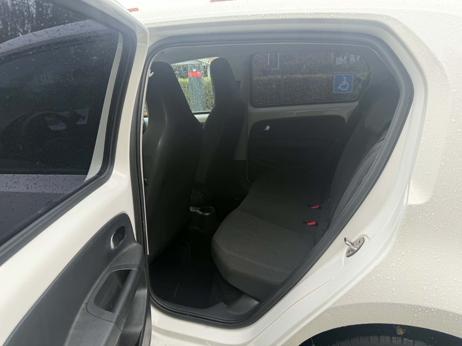 VW UP! til salg hos Nabilli