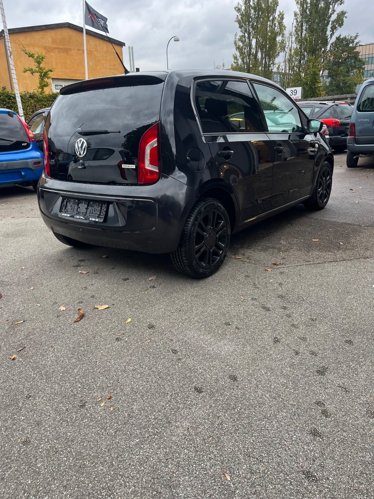 VW UP! til salg hos Nabilli