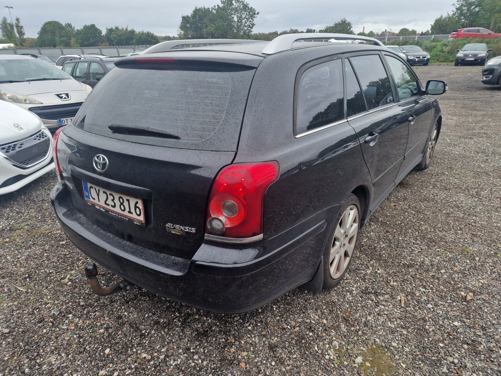 Toyota Avensis til salg hos Nabilli
