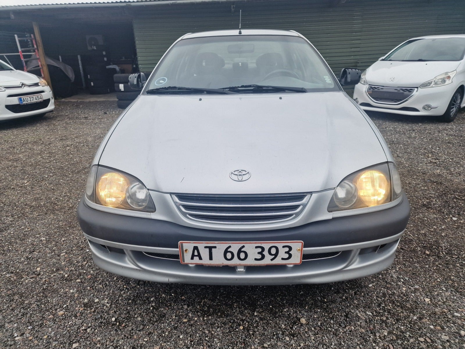 Toyota Avensis til salg hos Nabilli