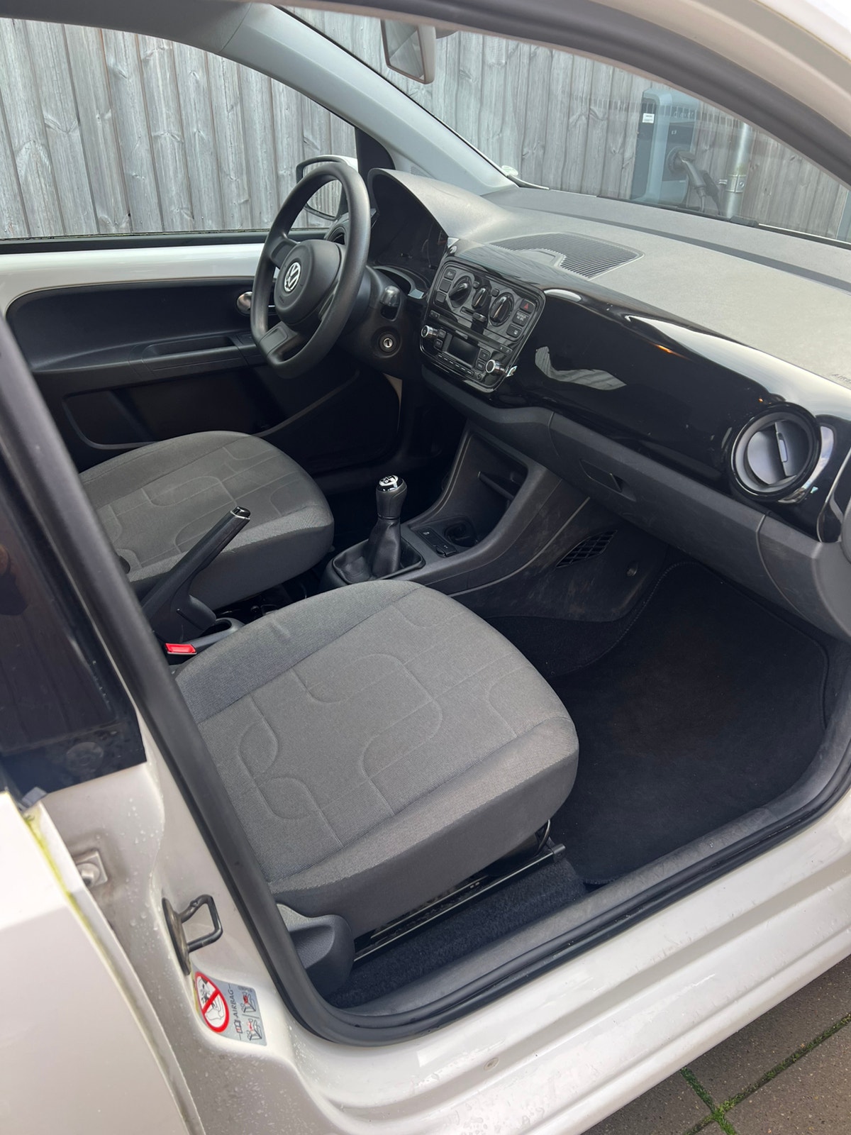 VW UP! til salg hos Nabilli
