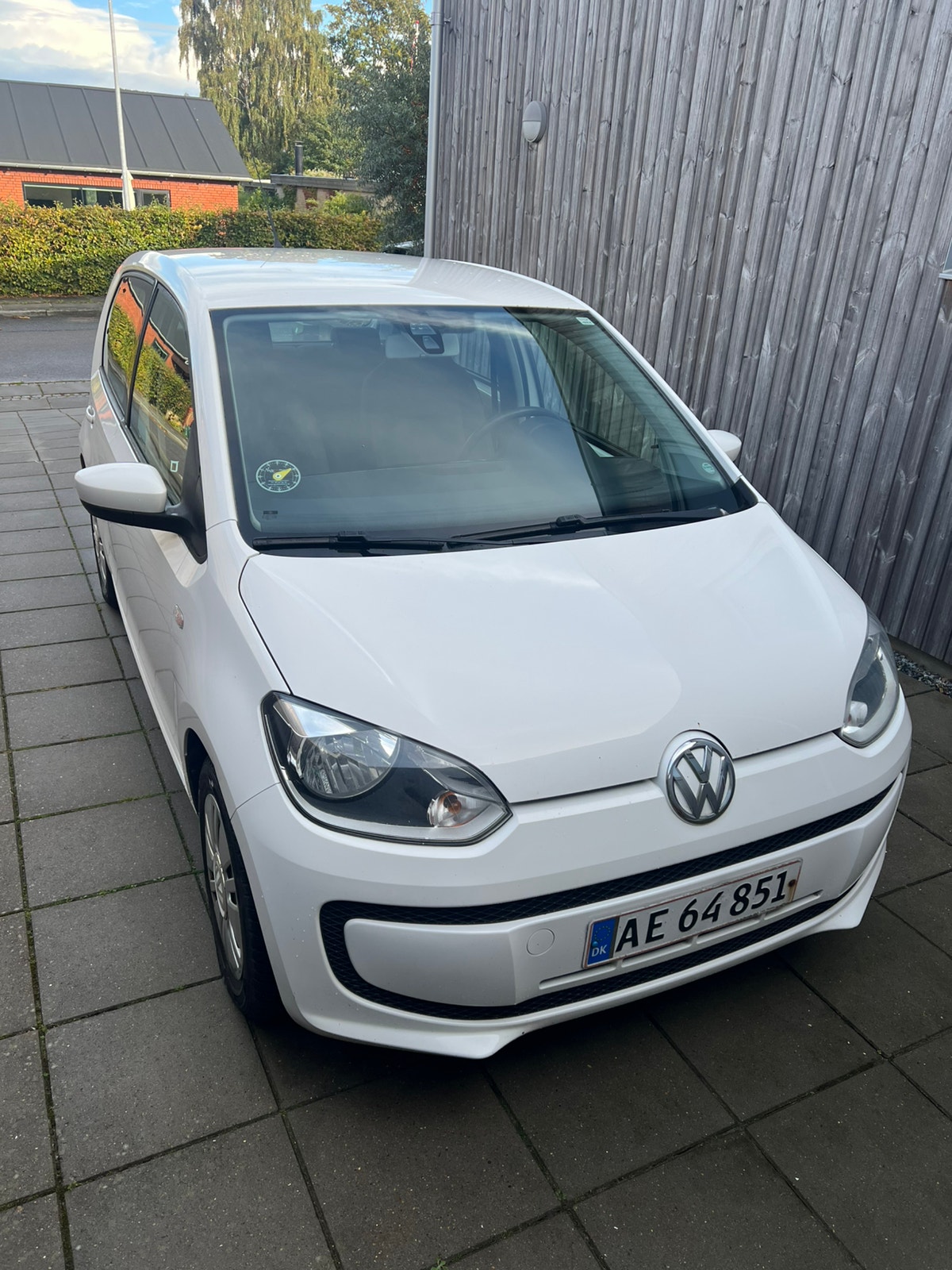 VW UP! til salg hos Nabilli