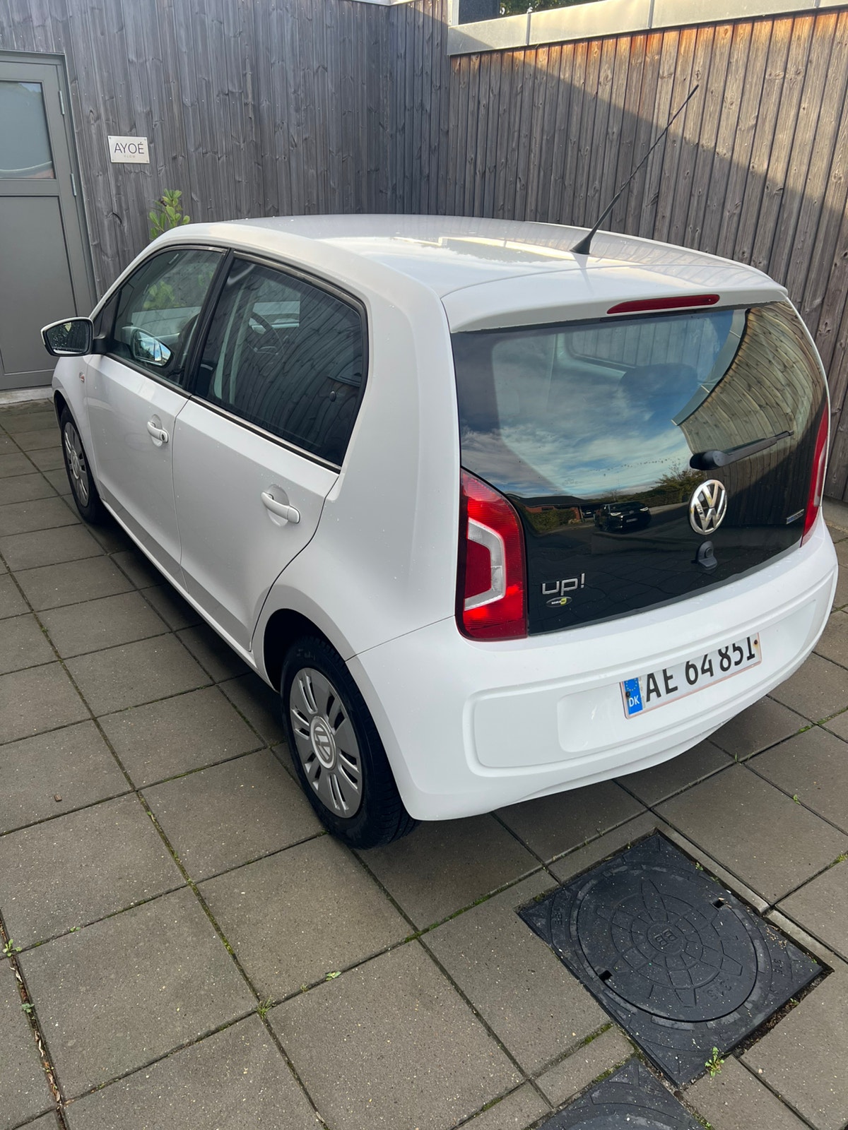 VW UP! til salg hos Nabilli