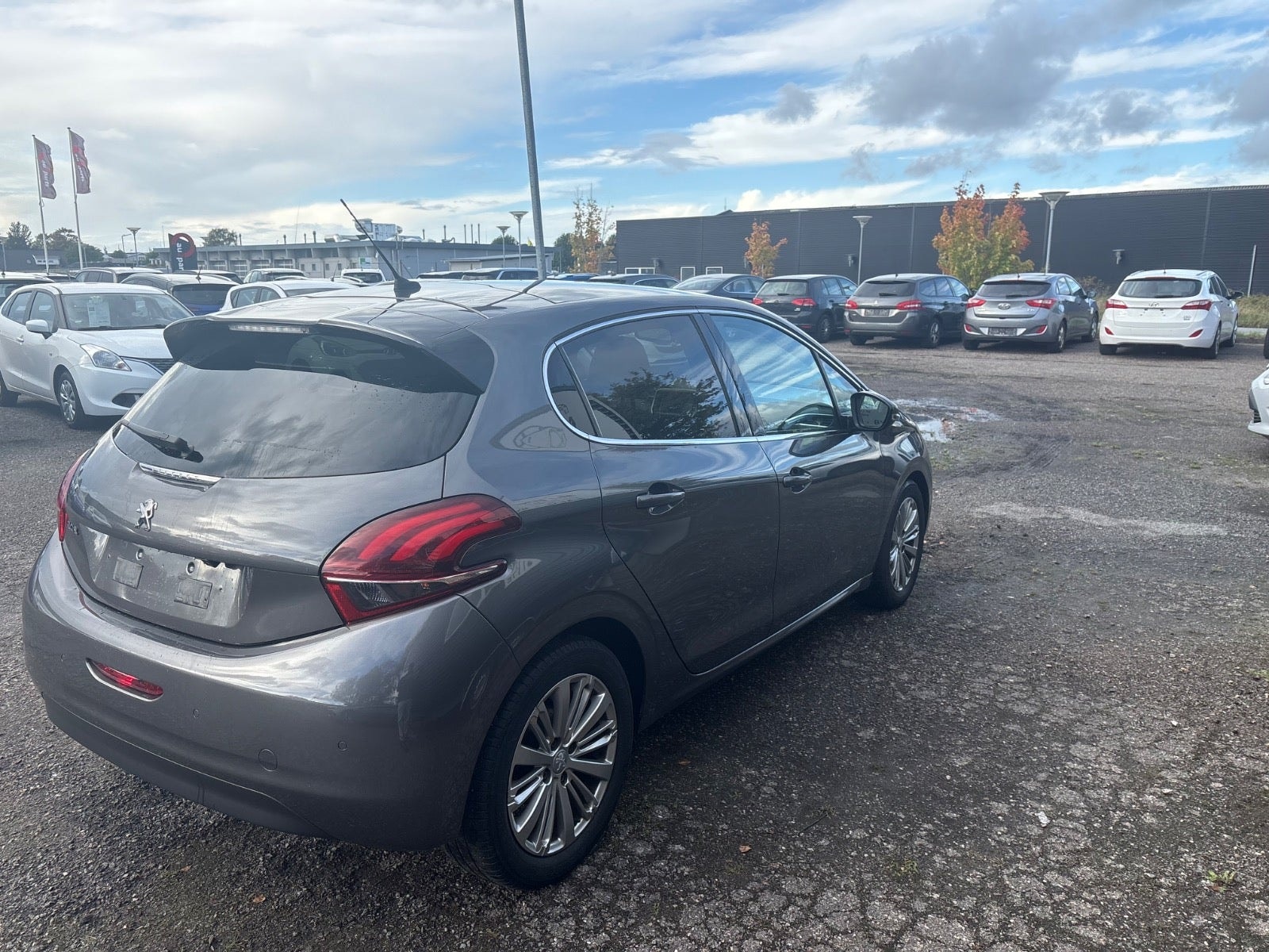 Peugeot 208 til salg hos Nabilli