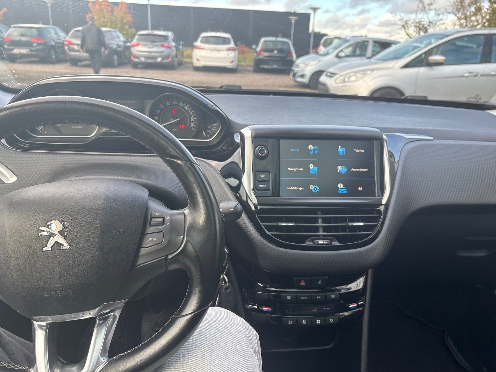 Peugeot 208 til salg hos Nabilli