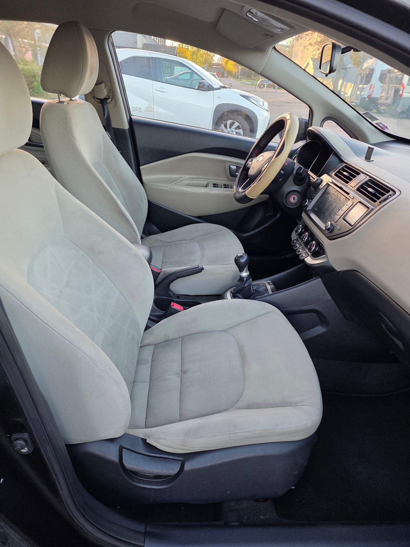Kia Rio til salg hos Nabilli