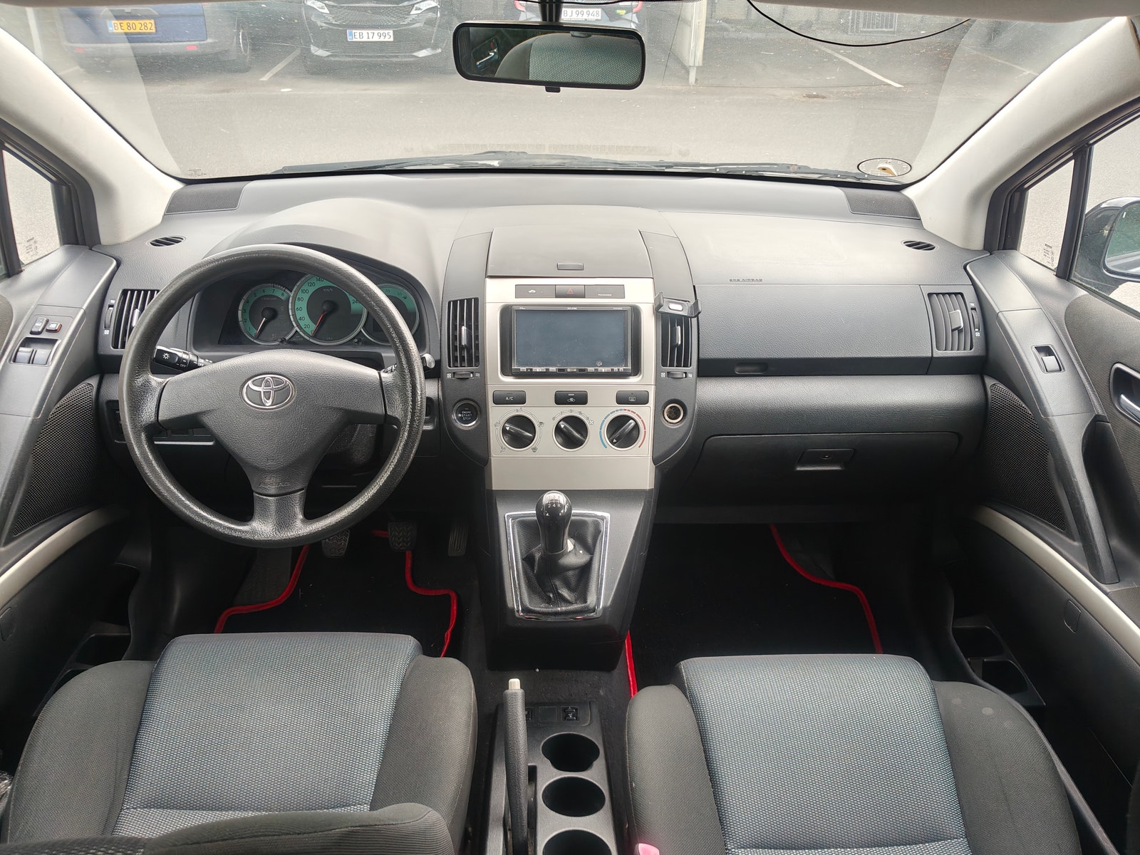 Toyota Corolla Verso – billede 8