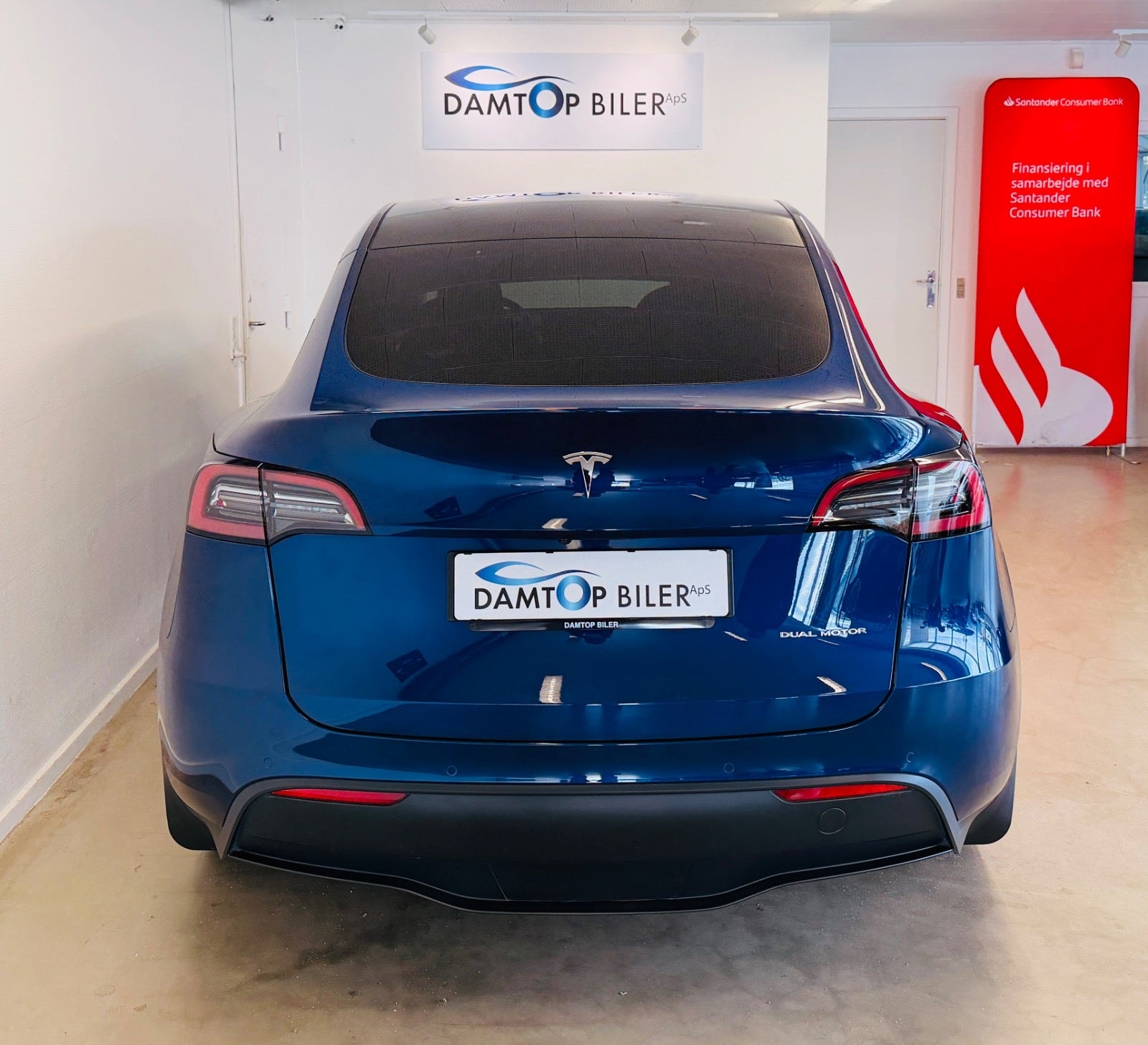 Tesla Model Y til salg hos Nabilli