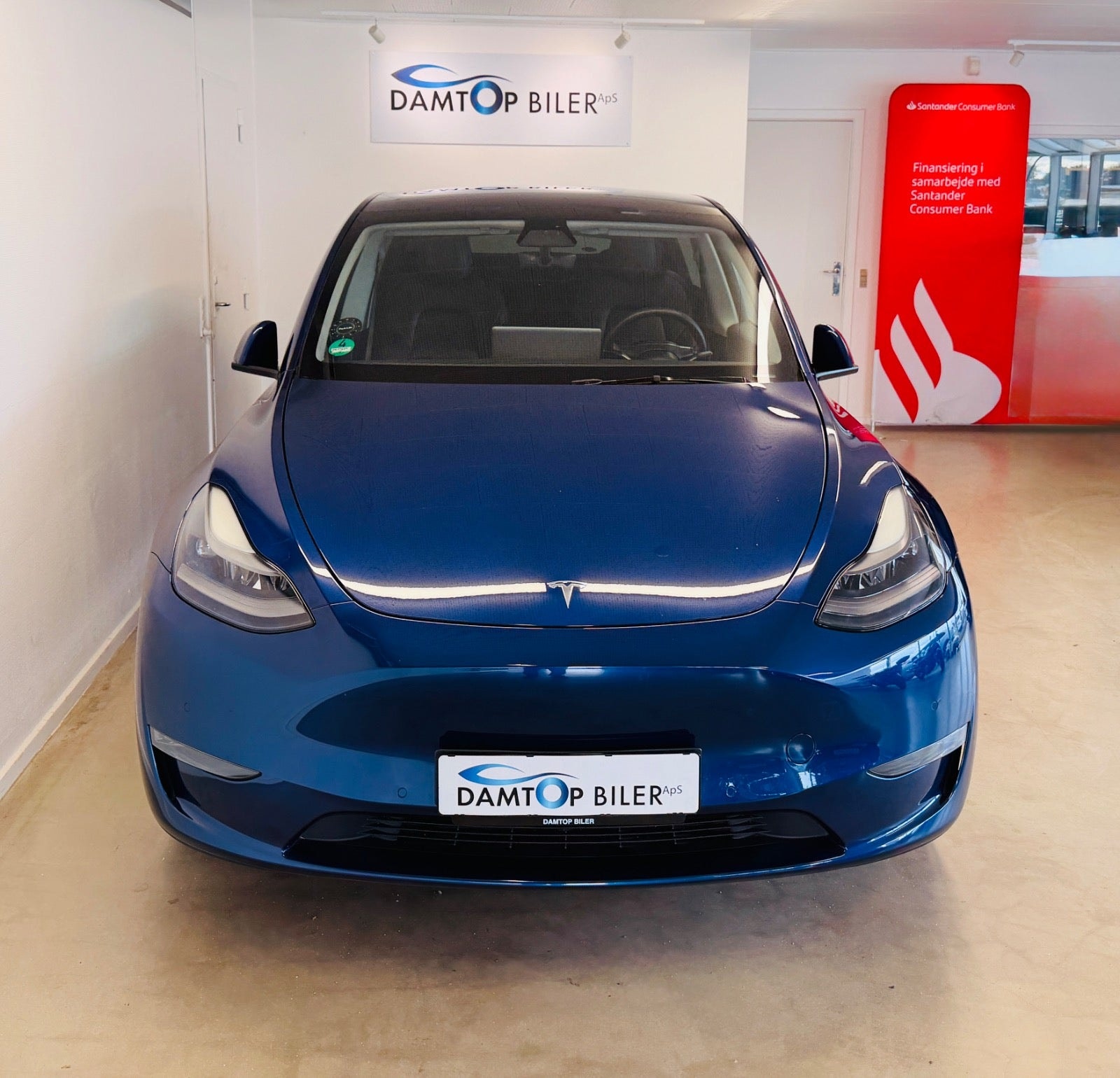 Tesla Model Y til salg hos Nabilli