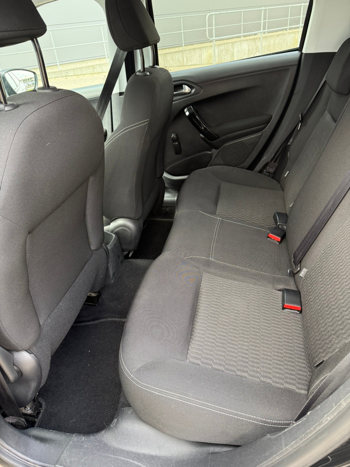 Peugeot 208 til salg hos Nabilli