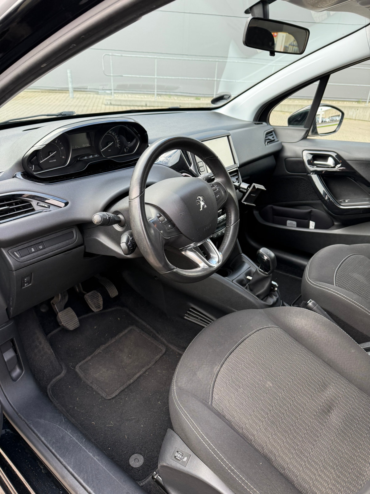 Peugeot 208 til salg hos Nabilli