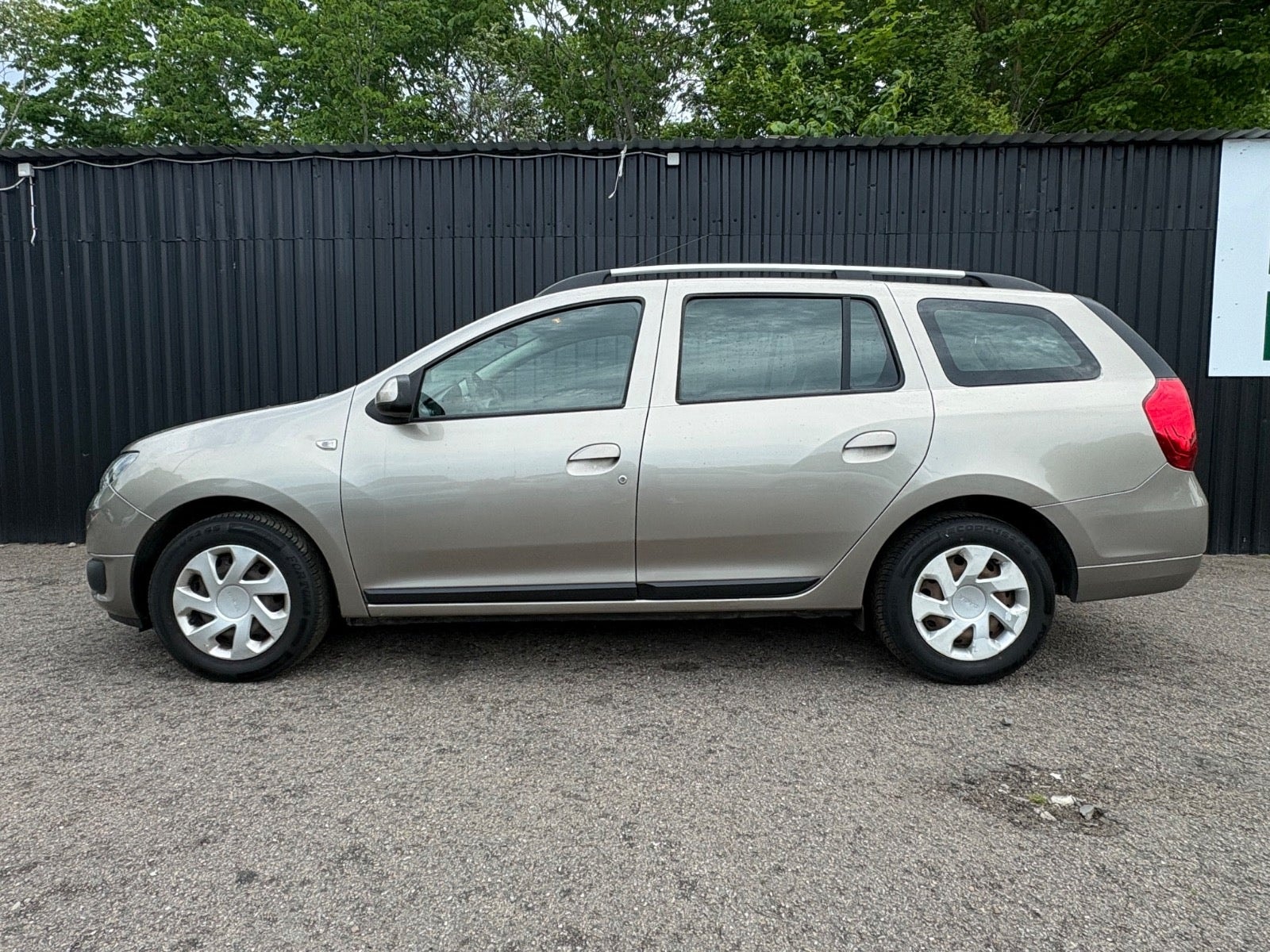 Dacia Logan til salg hos Nabilli