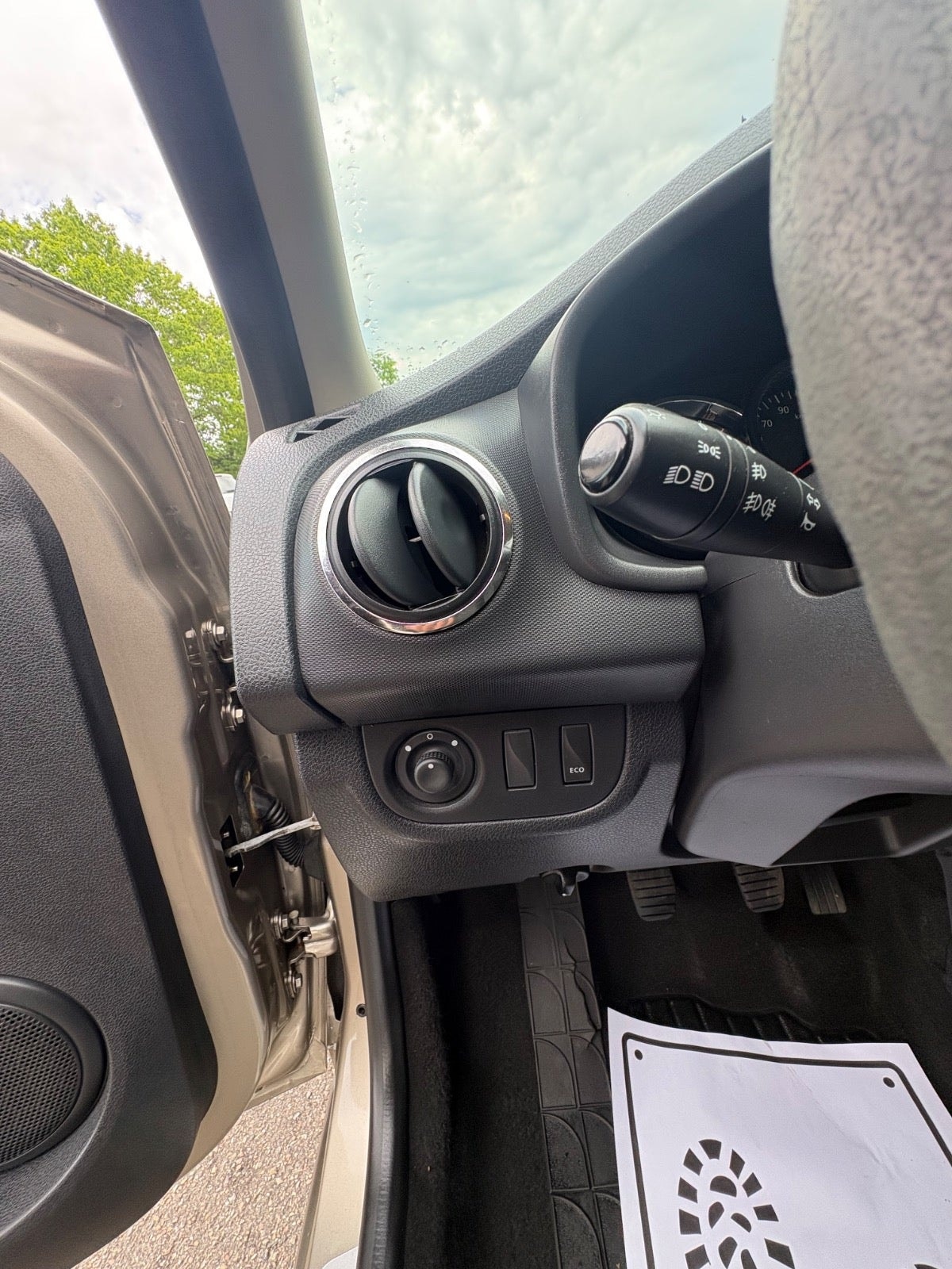 Dacia Logan til salg hos Nabilli