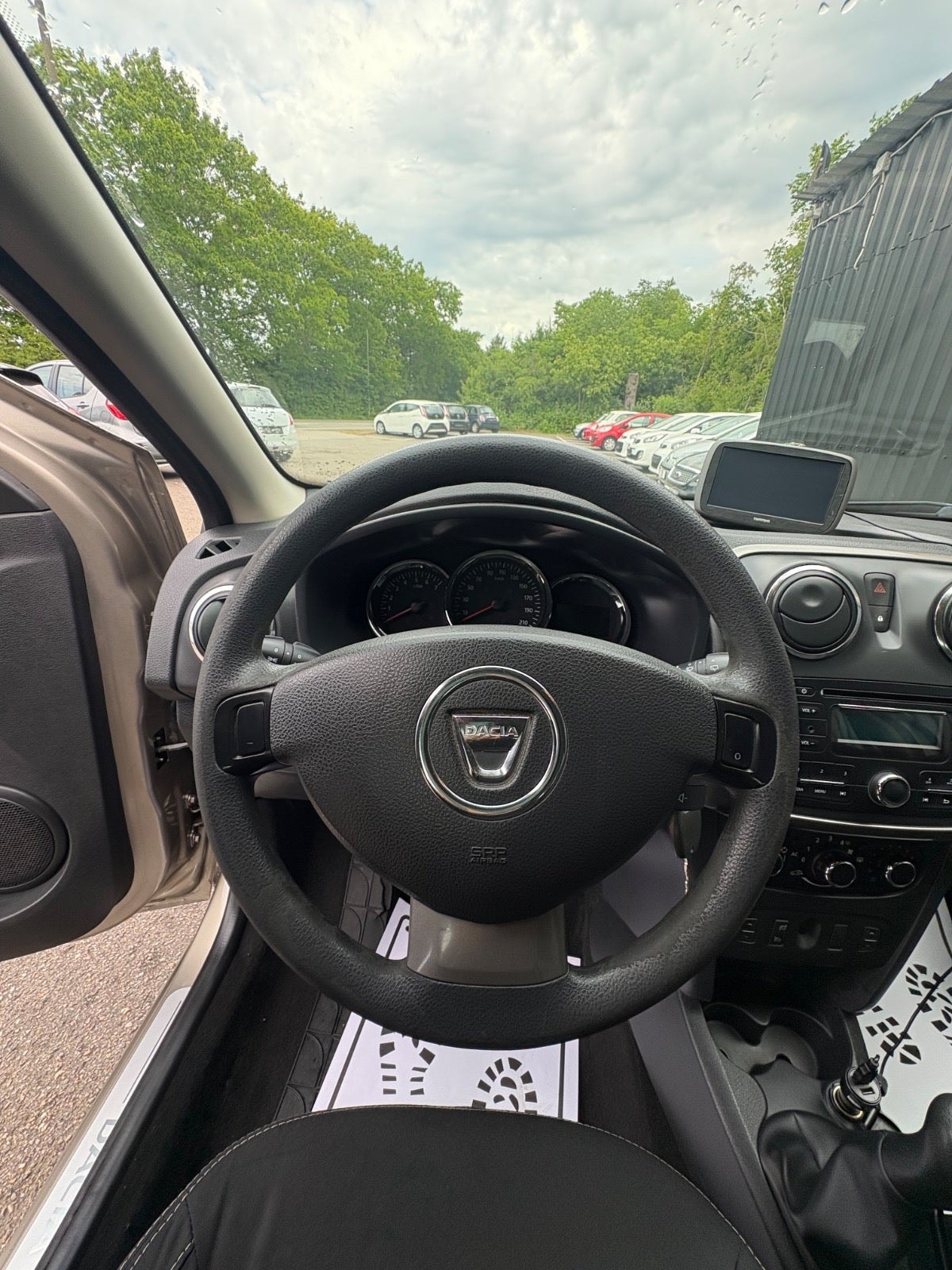 Dacia Logan til salg hos Nabilli