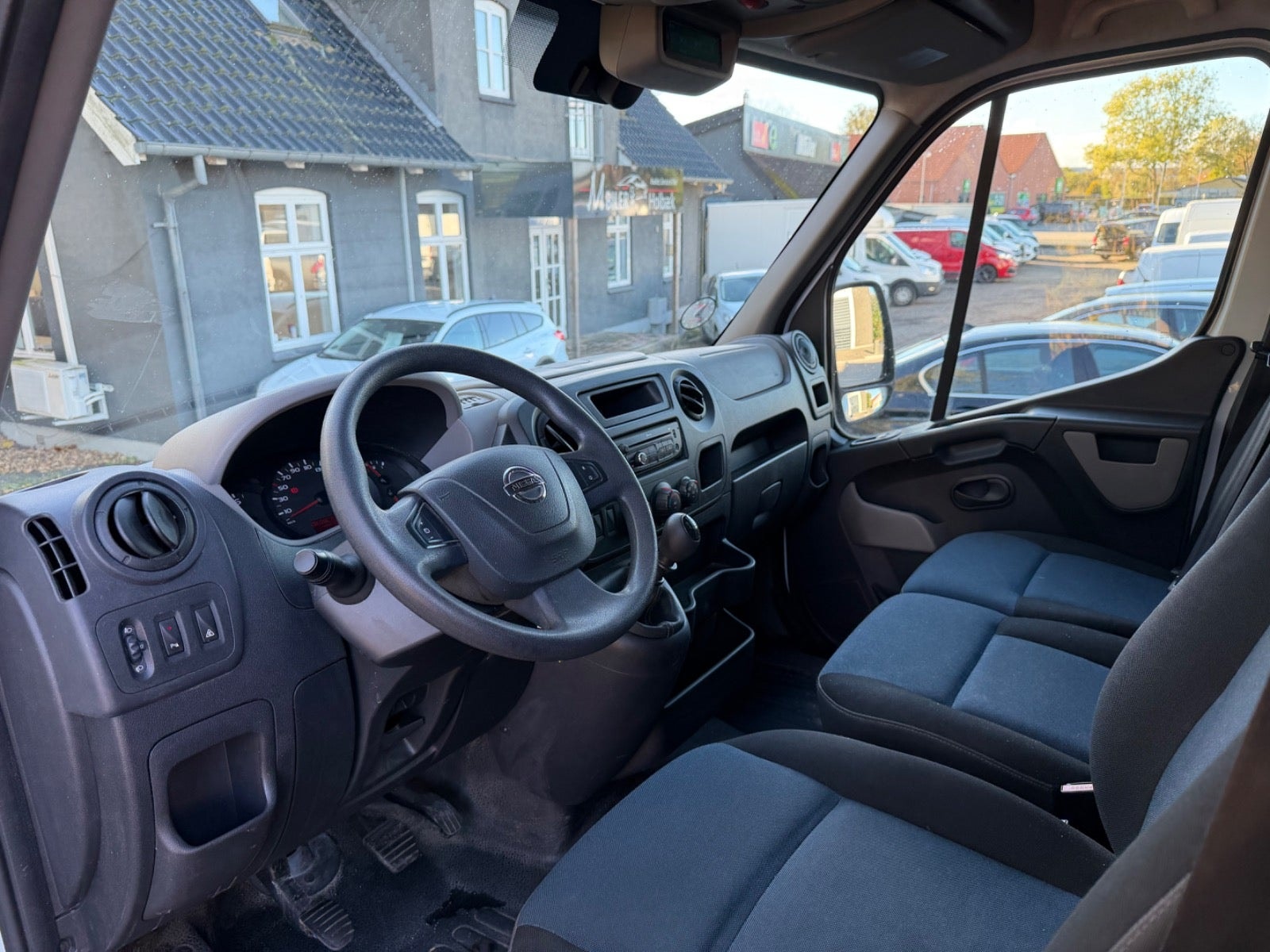 Nissan NV400 til salg hos Nabilli