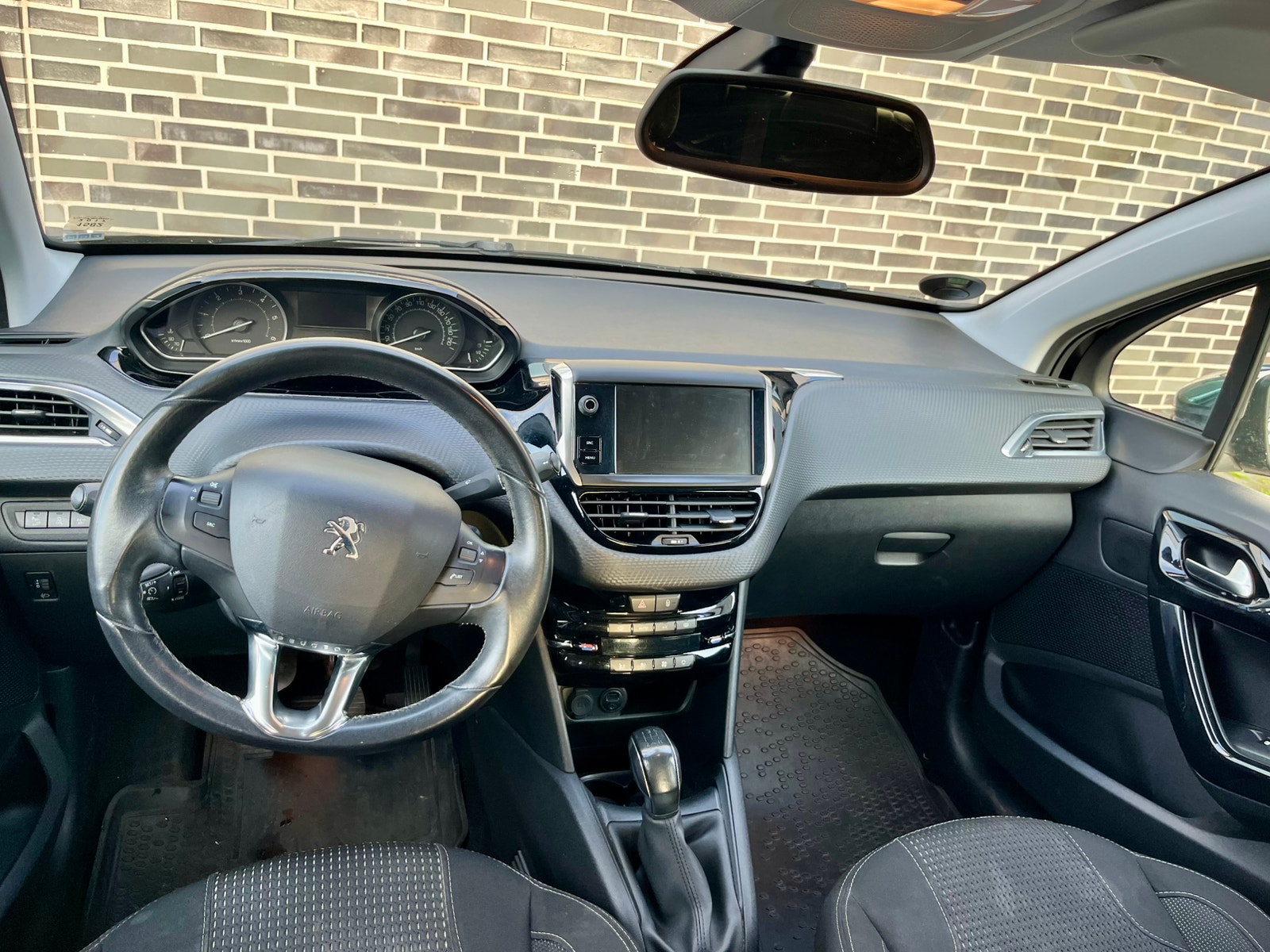 Peugeot 208 til salg hos Nabilli