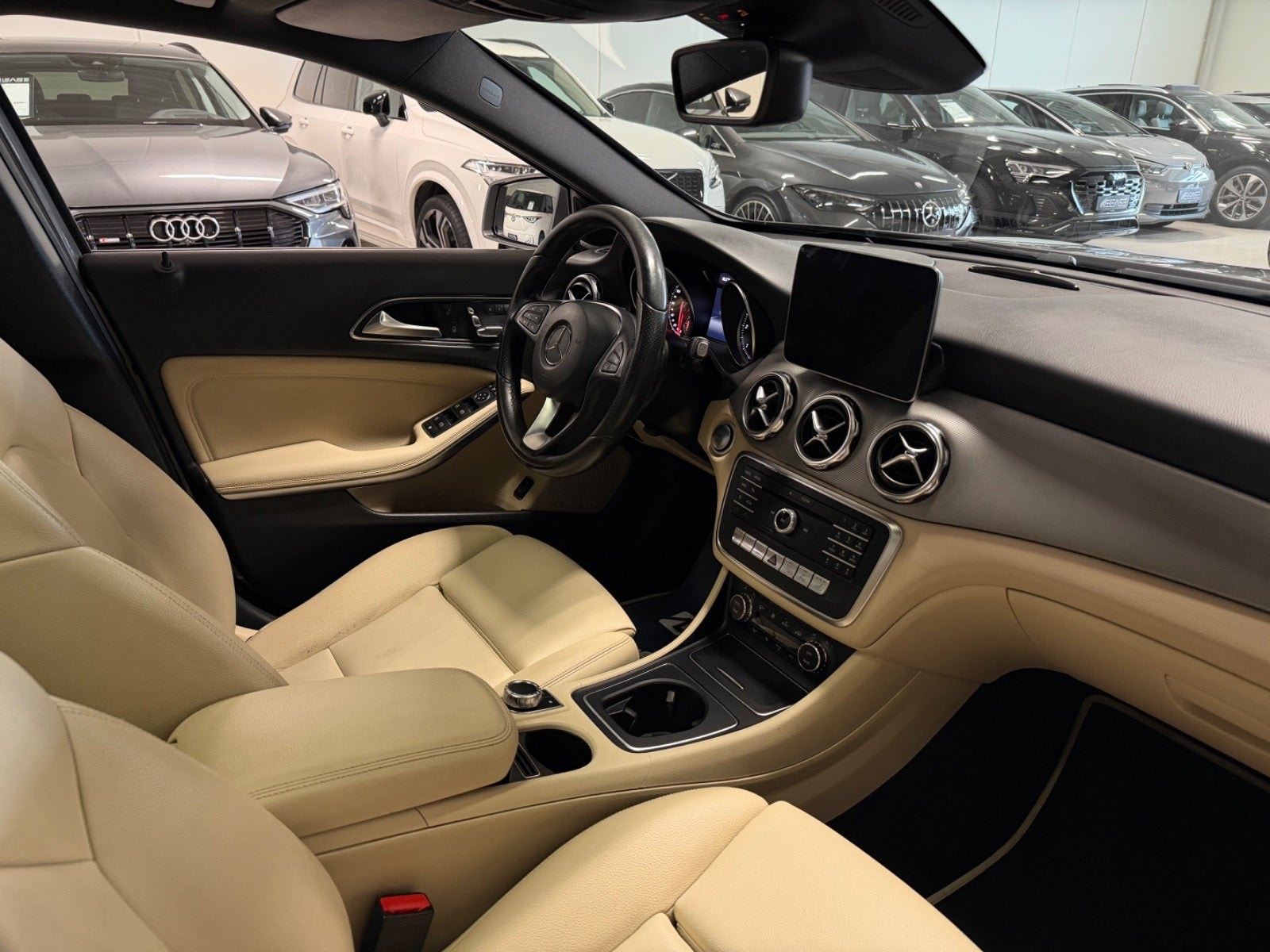 Mercedes GLA200 d til salg hos Nabilli