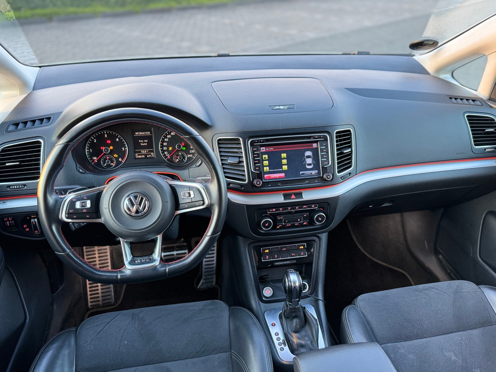 VW Sharan til salg hos Nabilli