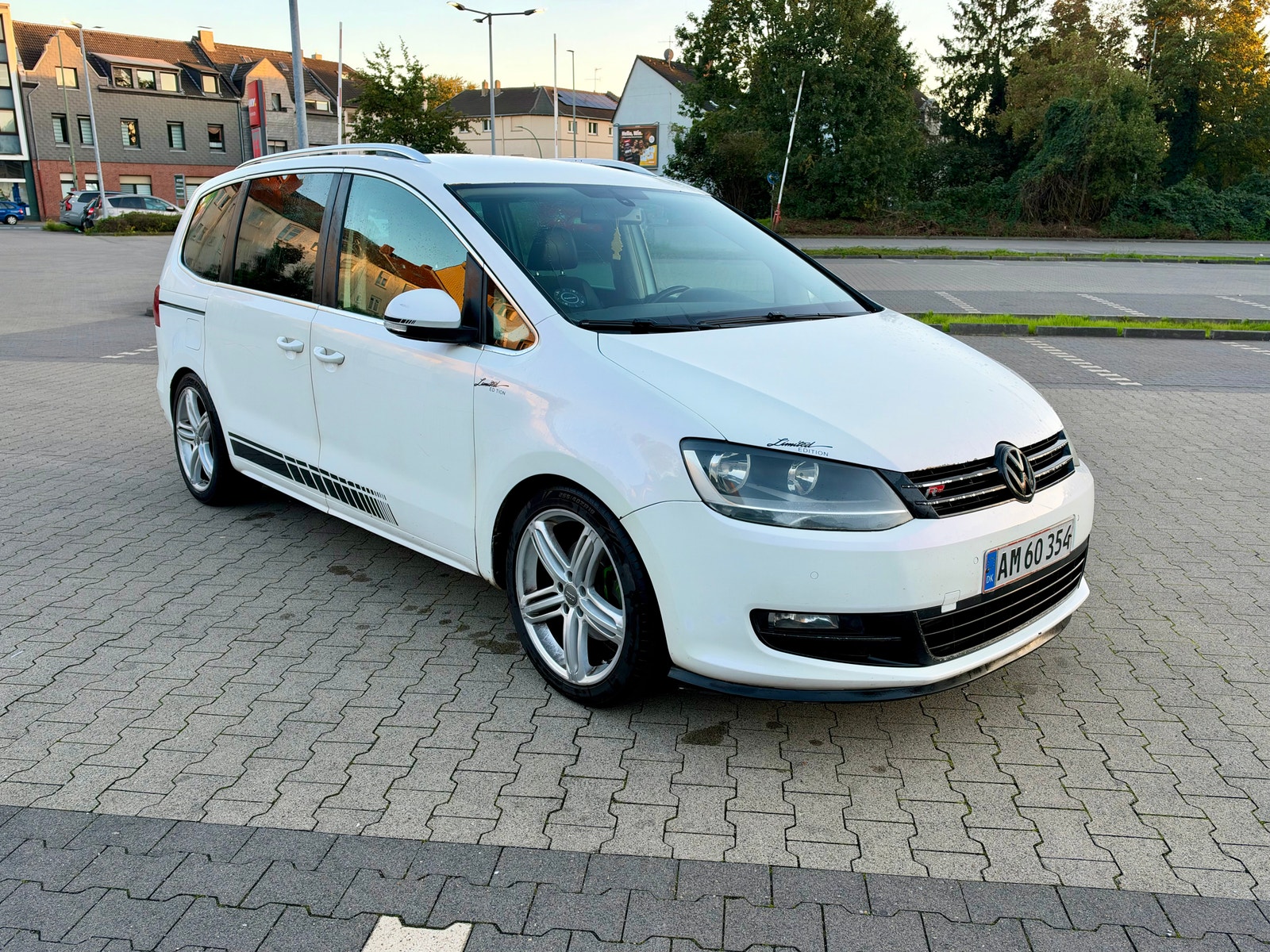 VW Sharan til salg hos Nabilli