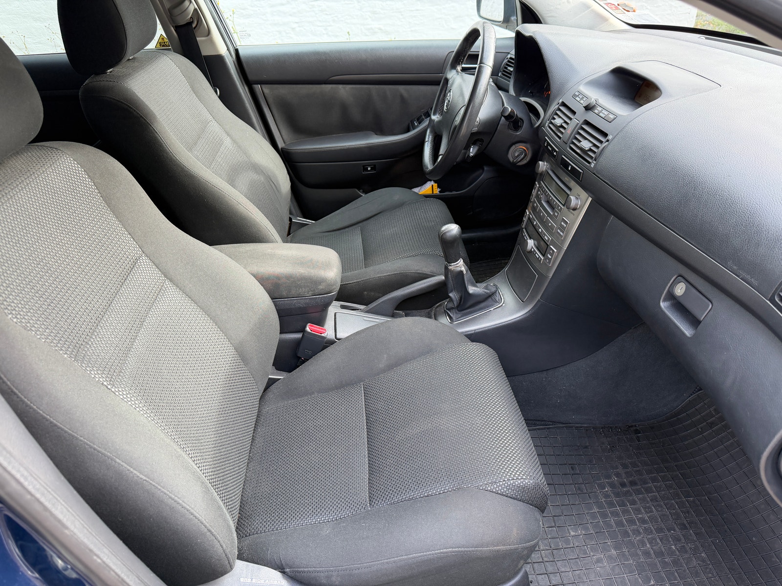 Toyota Avensis til salg hos Nabilli