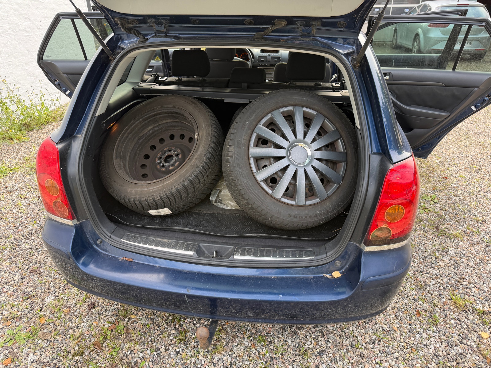 Toyota Avensis til salg hos Nabilli