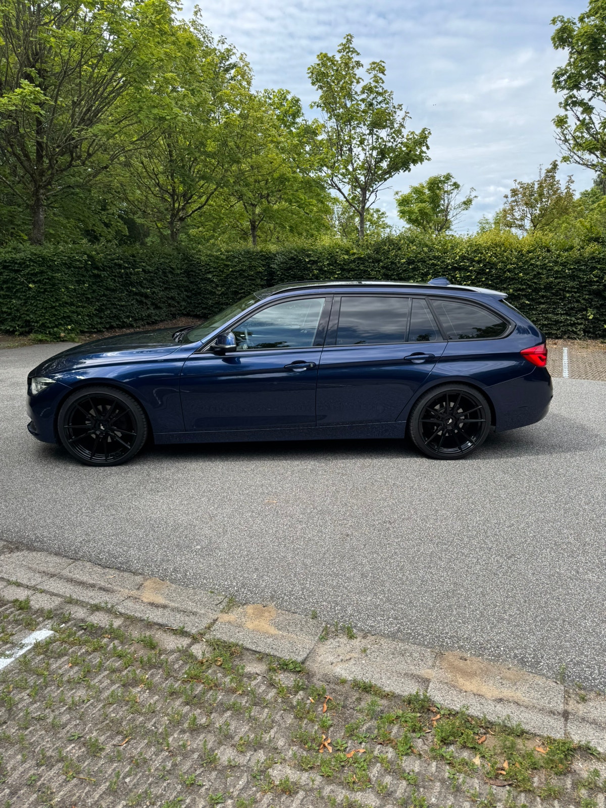 BMW 320d til salg hos Nabilli