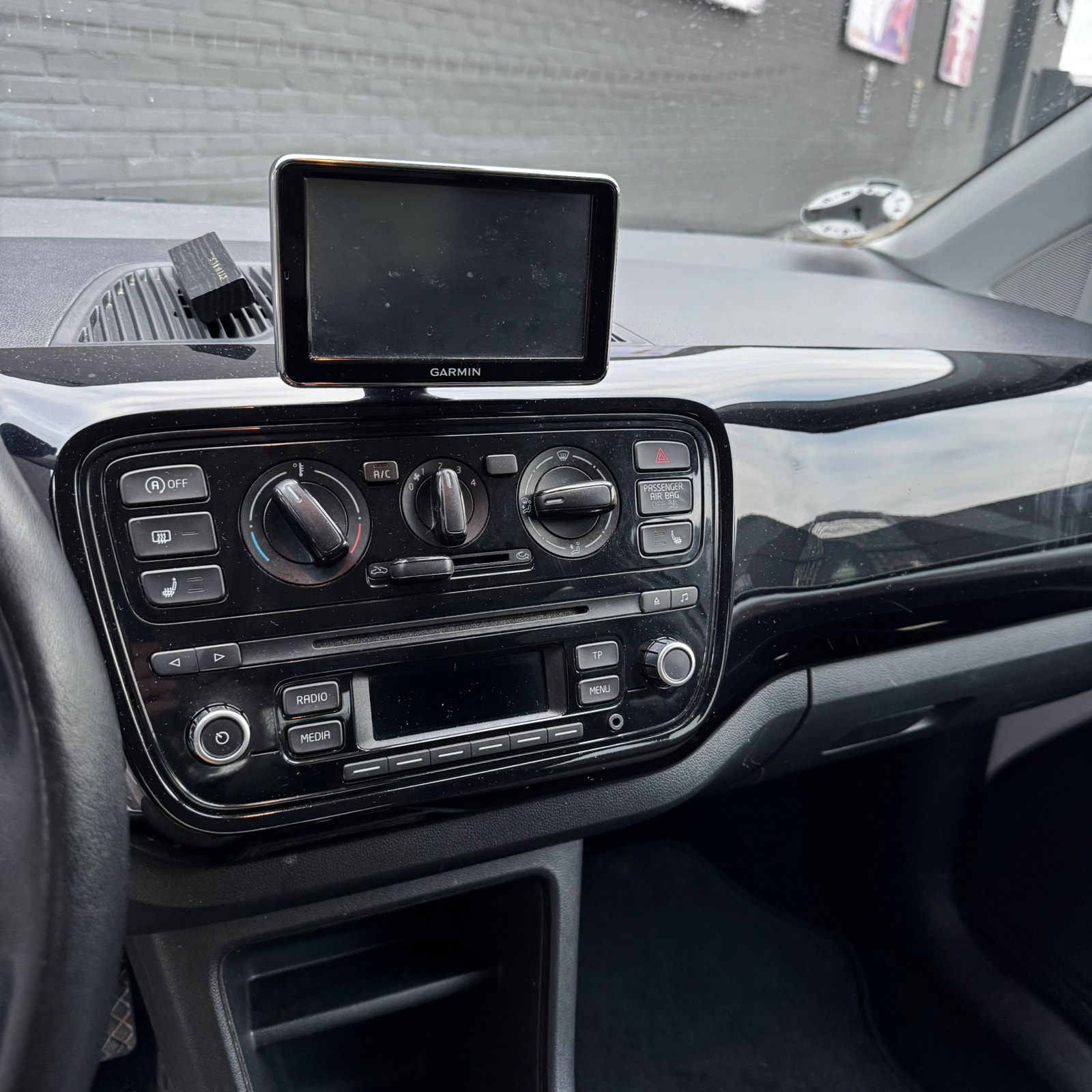 VW UP! til salg hos Nabilli