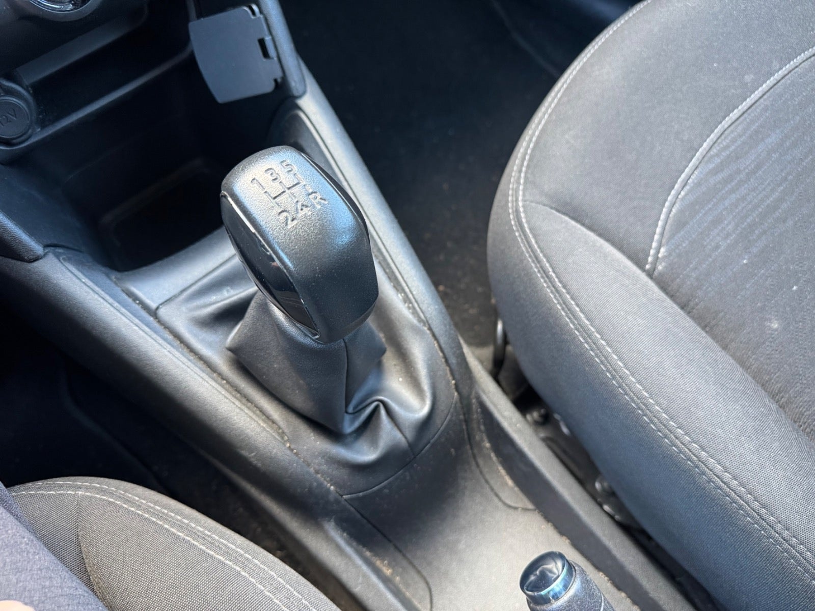 Peugeot 208 til salg hos Nabilli