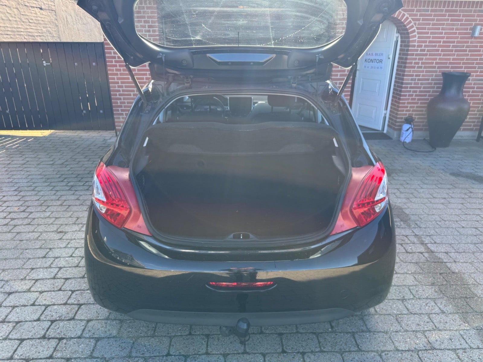 Peugeot 208 til salg hos Nabilli