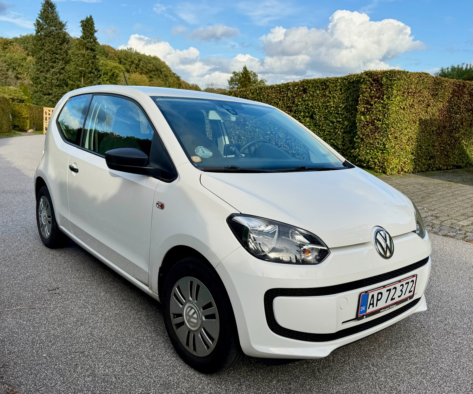 VW UP! til salg hos Nabilli