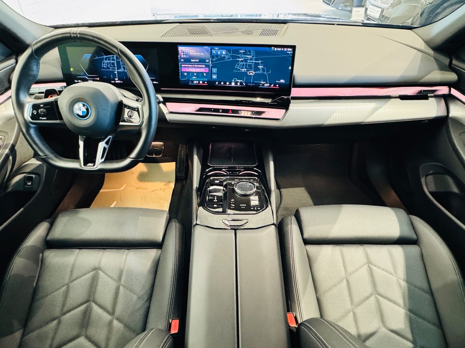 BMW i5 til salg hos Nabilli