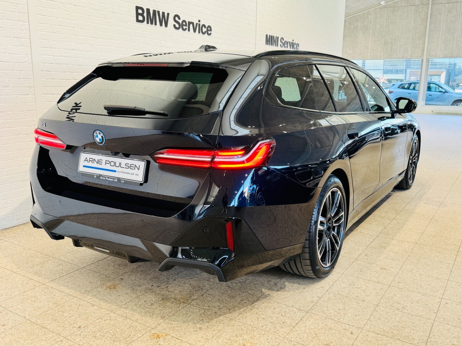 BMW i5 til salg hos Nabilli