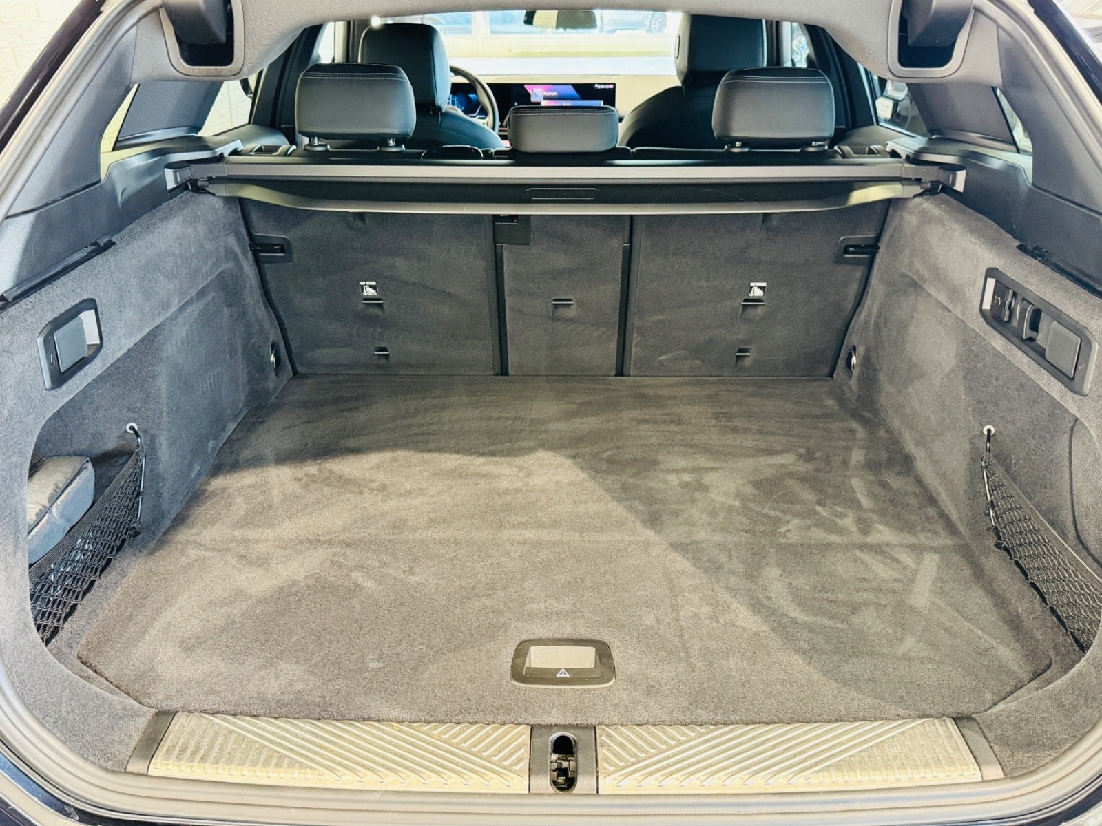 BMW i5 til salg hos Nabilli