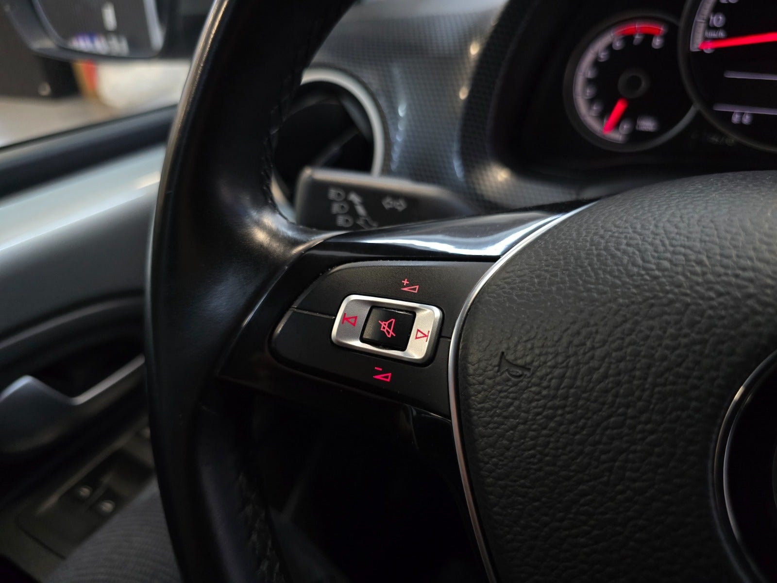 VW UP! til salg hos Nabilli