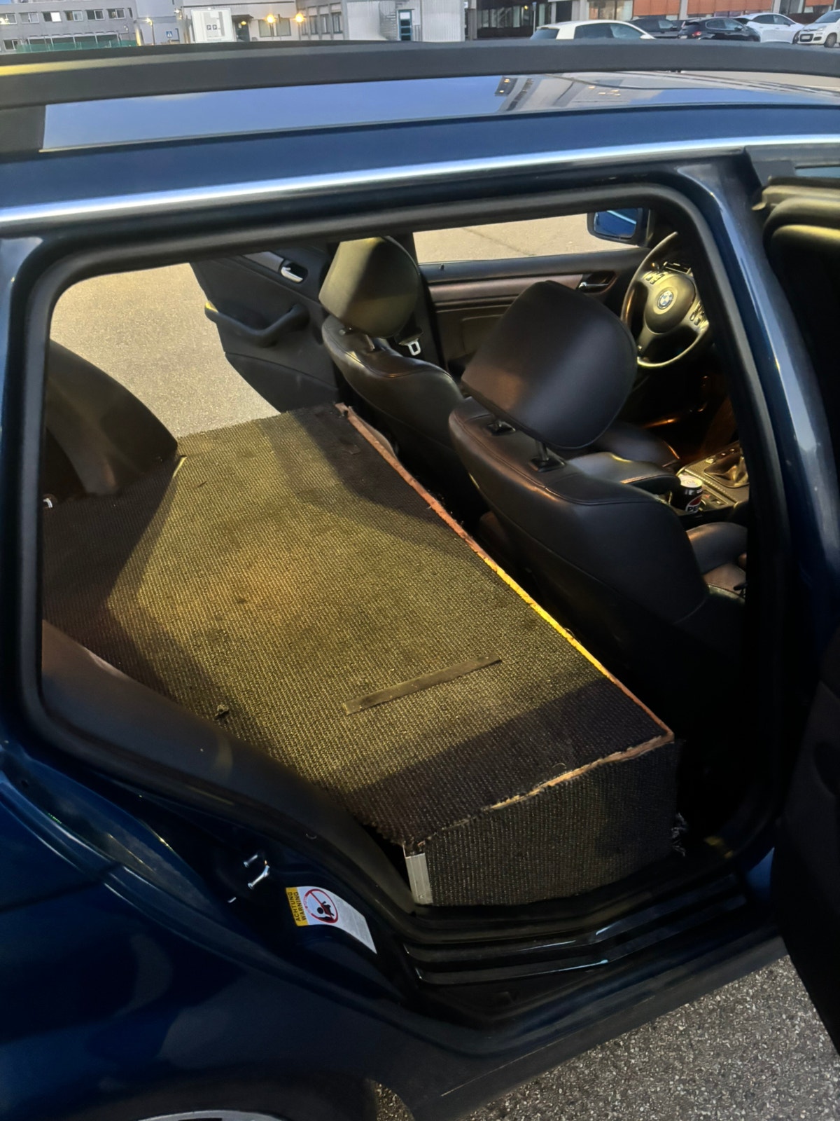 BMW 330d til salg hos Nabilli