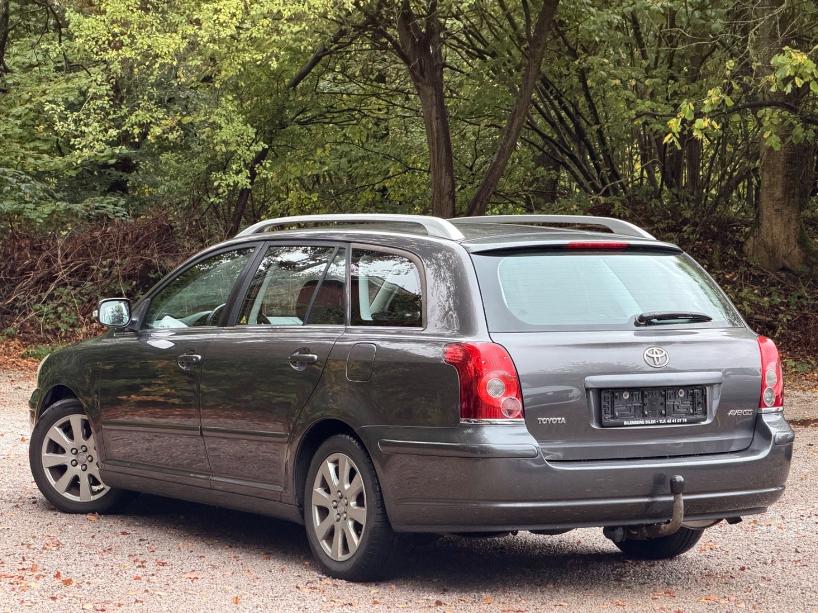 Toyota Avensis til salg hos Nabilli