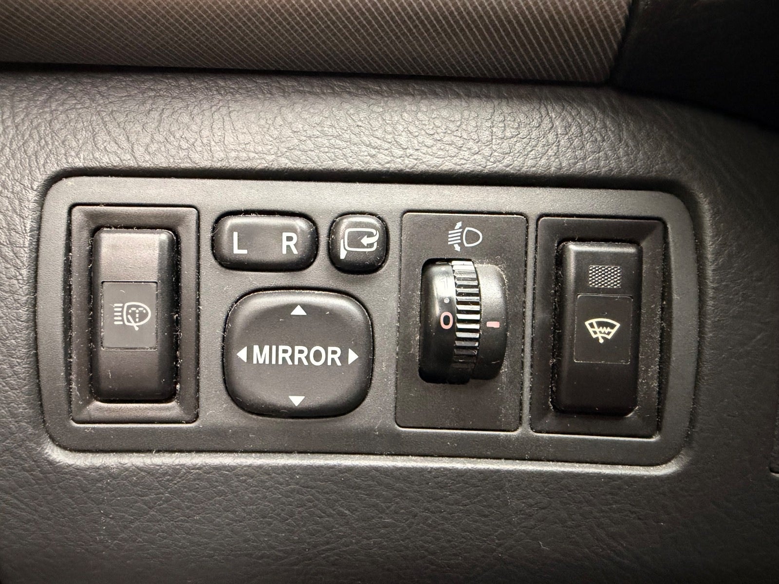 Toyota Avensis til salg hos Nabilli
