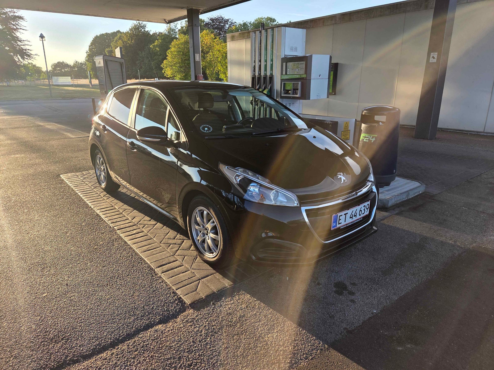 Peugeot 208 til salg hos Nabilli