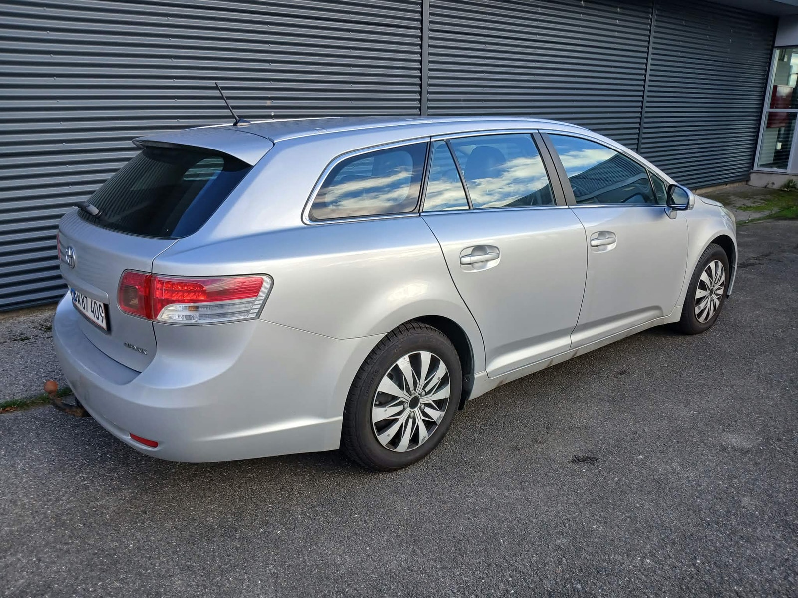 Toyota Avensis til salg hos Nabilli