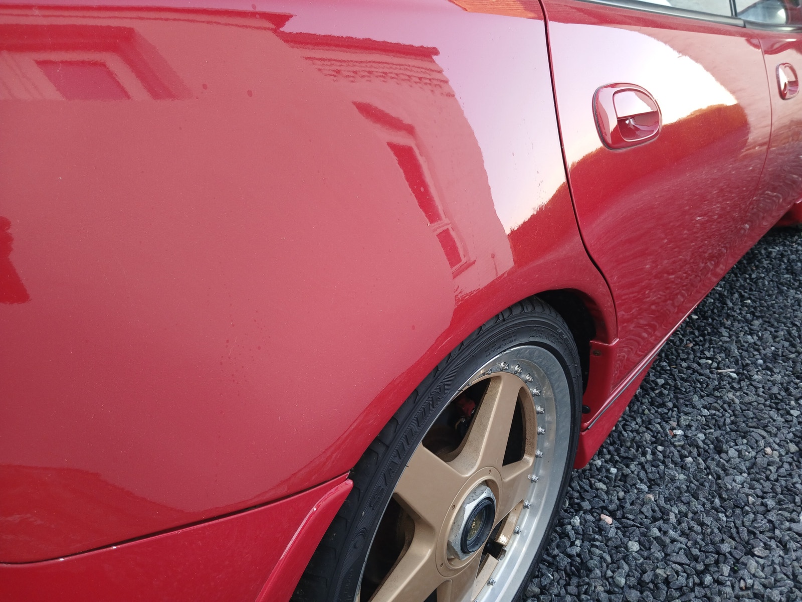 Mazda 323F til salg hos Nabilli
