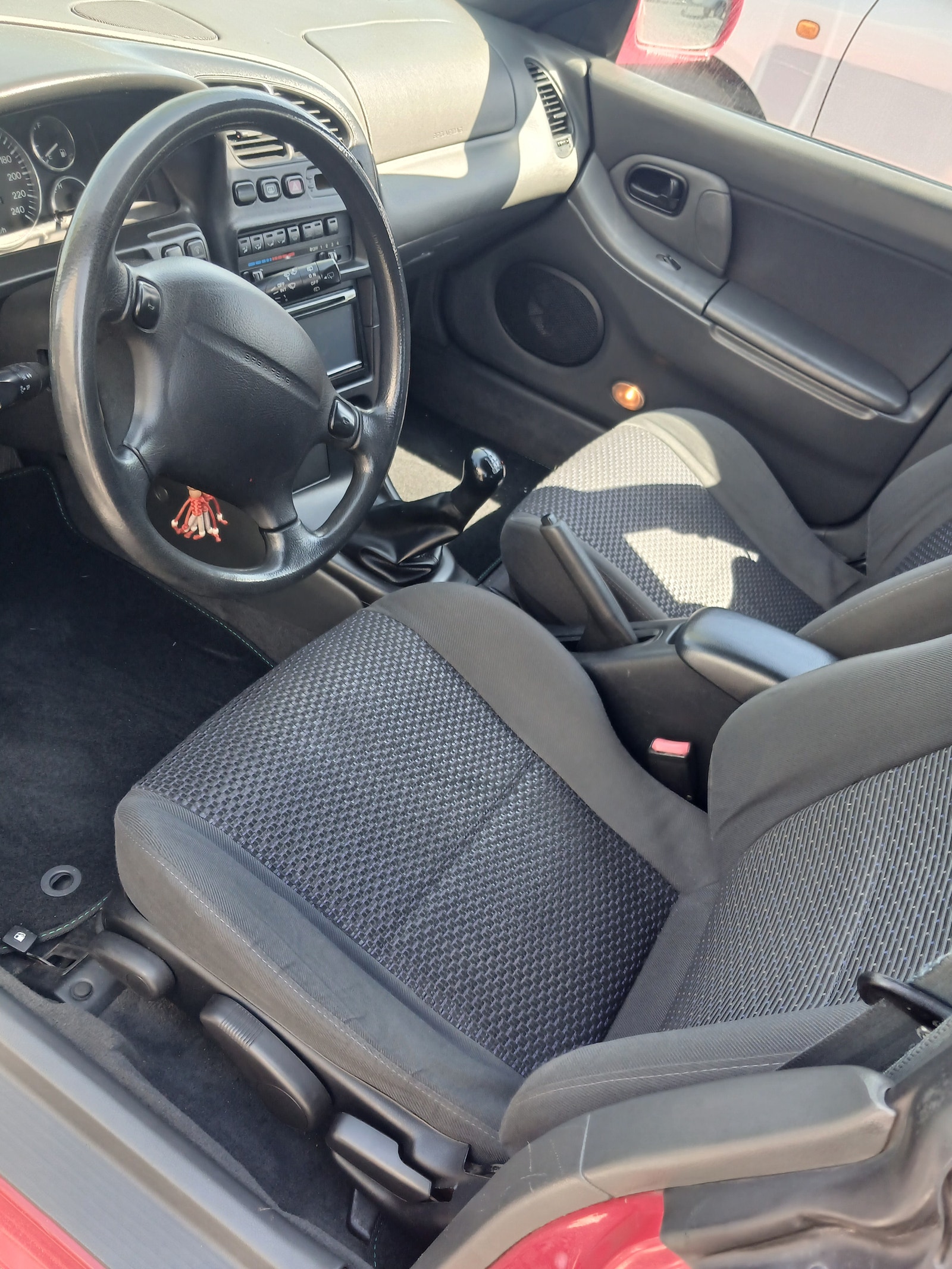 Mazda 323F til salg hos Nabilli
