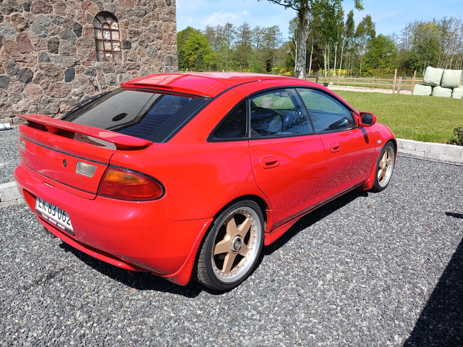 Mazda 323F til salg hos Nabilli
